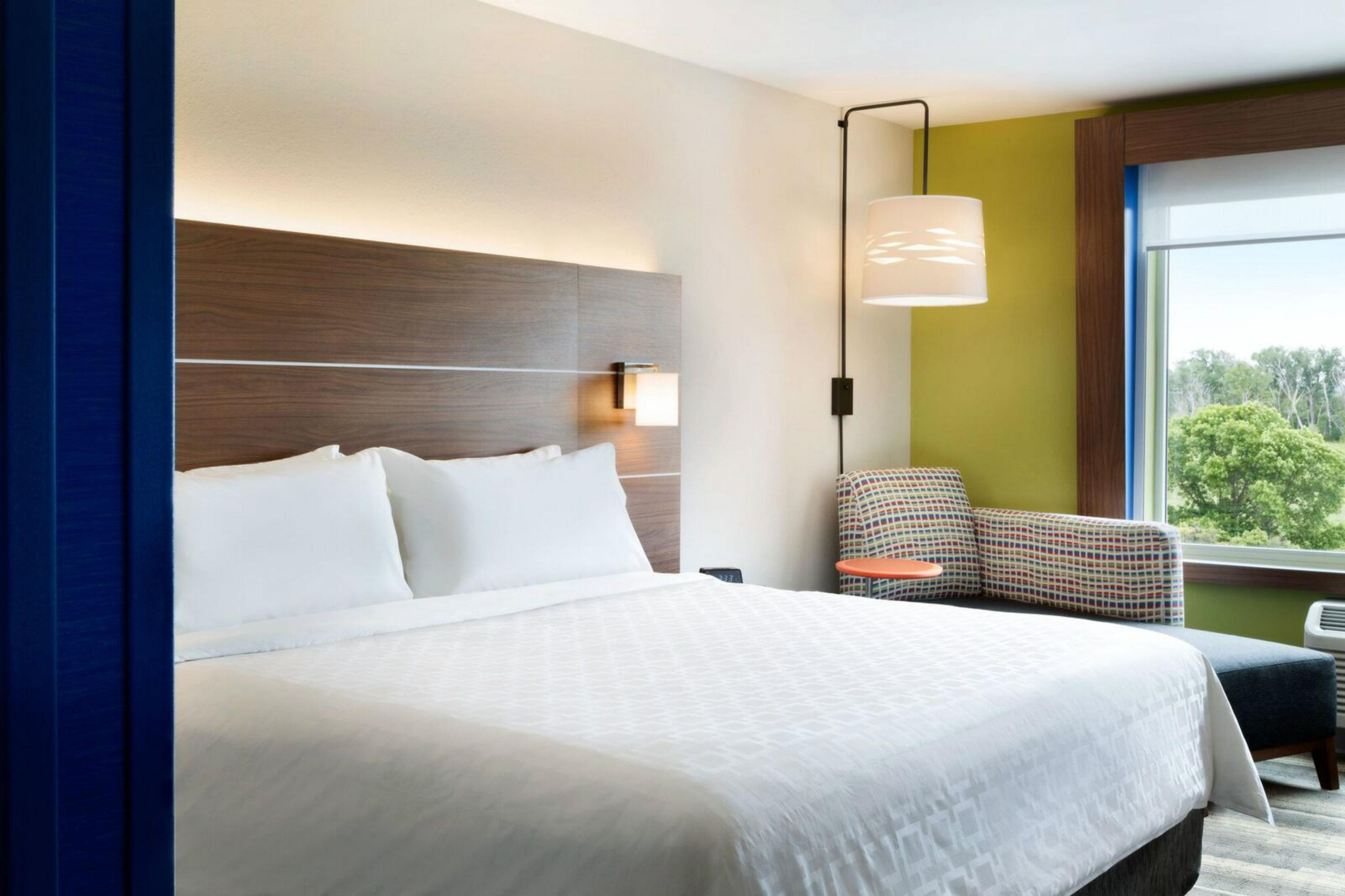 Holiday Inn Express & Suites - Ely By Ihg Exterior foto